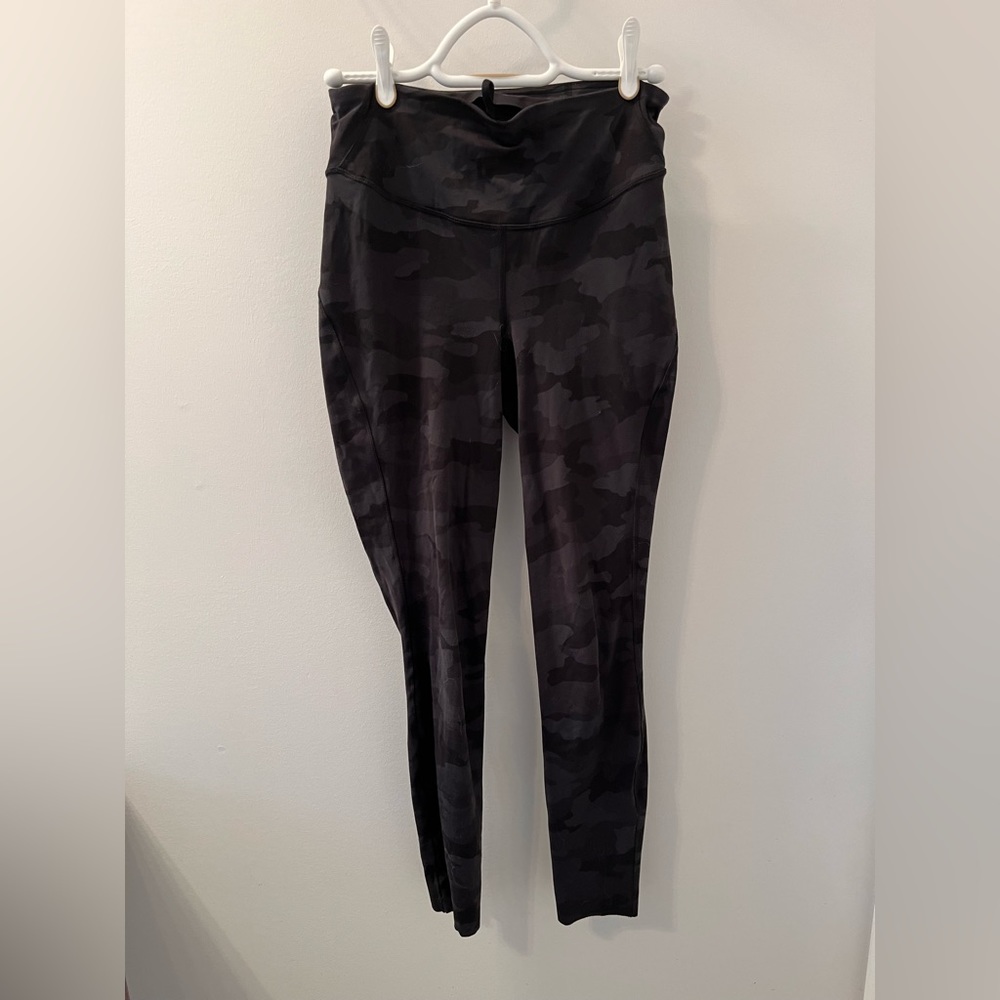 Thermal camo Lululemon leggings